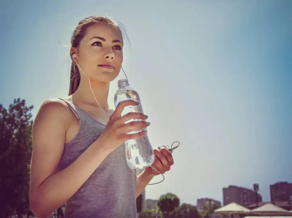 beber agua para bajar de peso rapido